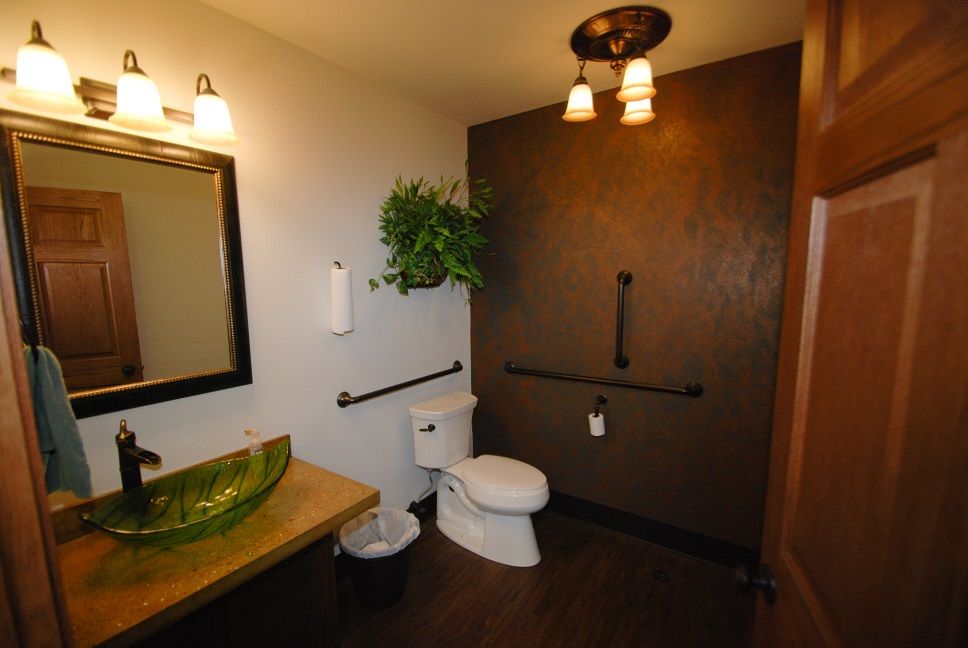 W359 N5930 Brown Street : W359 N5930 Brown Street, Oconomowoc, WI 53066